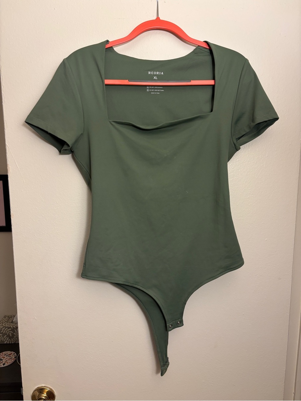 ReoRia Olive Green Square Neck Short Sleeve Bodysuit